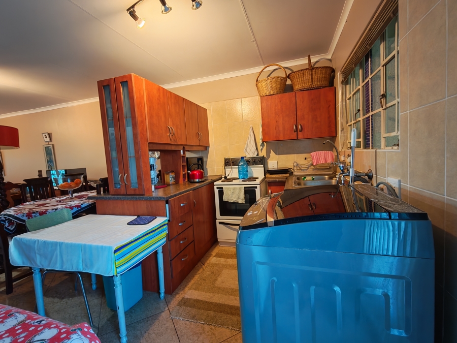 2 Bedroom Property for Sale in Grimbeeck Park North West